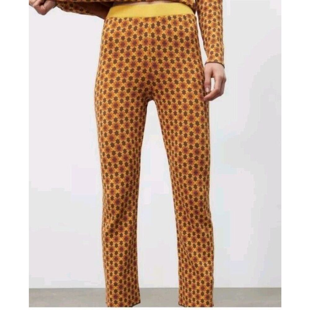 NWT Zara 70s Inspo Floral Jacquard Mini Flared Stretch Pants Small Orange Knit‎